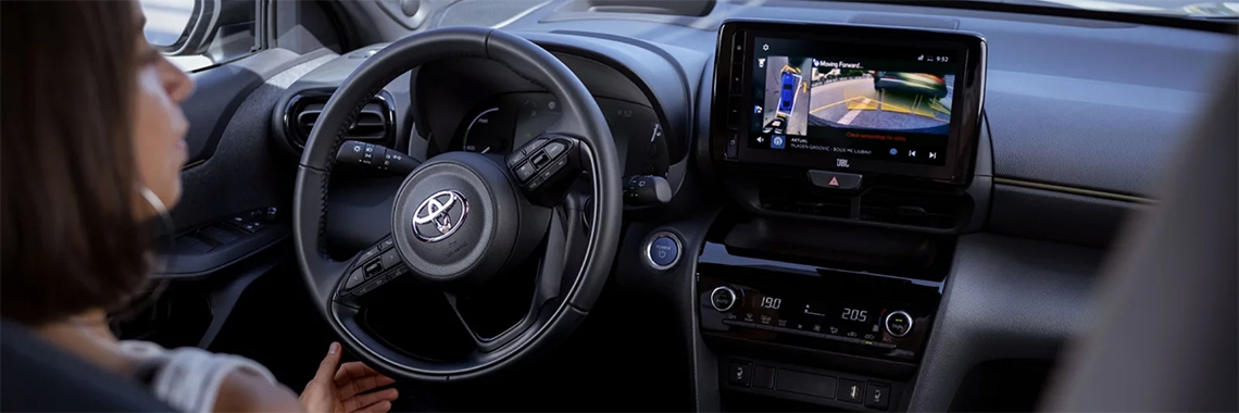 toyota-yaris-cross-interieur-1140x380.jpg